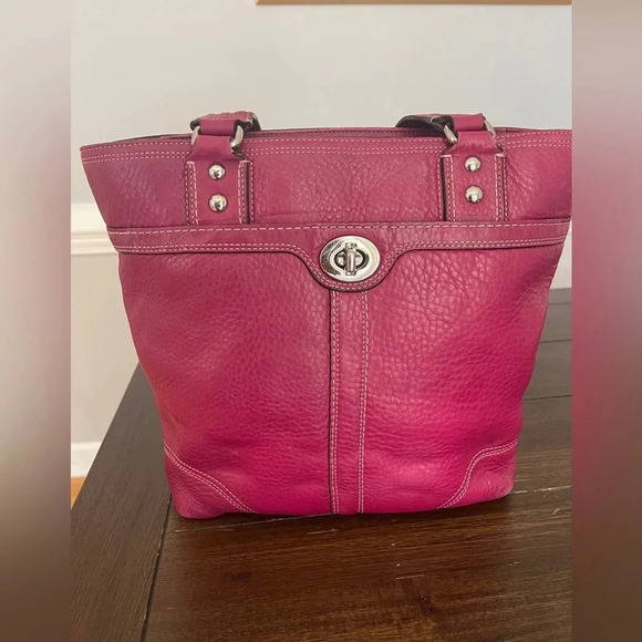 Coach turn lock tote bag - Picture 10 of 15